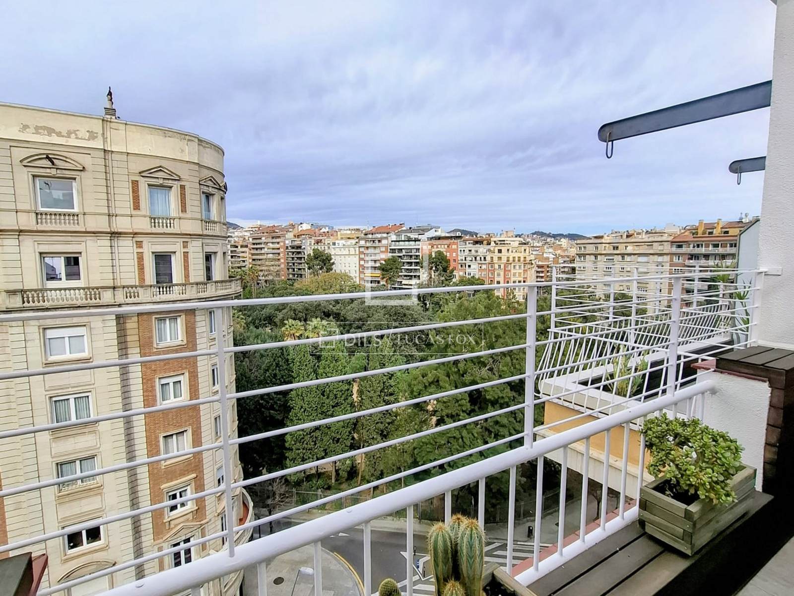 Wohnung in Barcelona, Spanien 5 Schlafzimmer, 146 m2 Nr. 160822