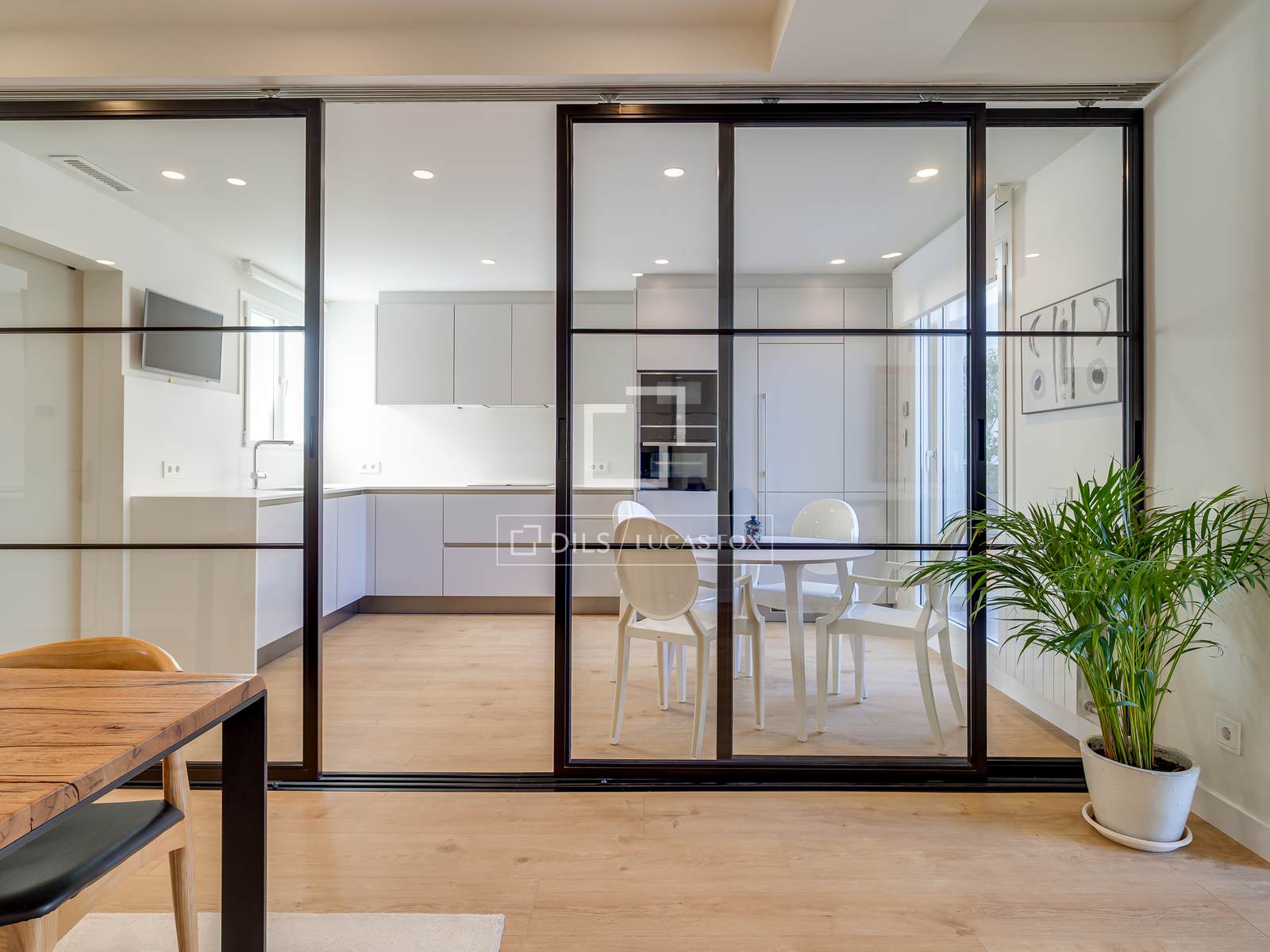 Wohnung in Barcelona, Spanien 5 Schlafzimmer, 146 m2 Nr. 160822