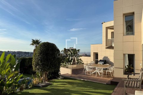 Villa a Sant Just Desvern, Barcelona, Spagna 4 camere da letto, 406 mq. N° 160823