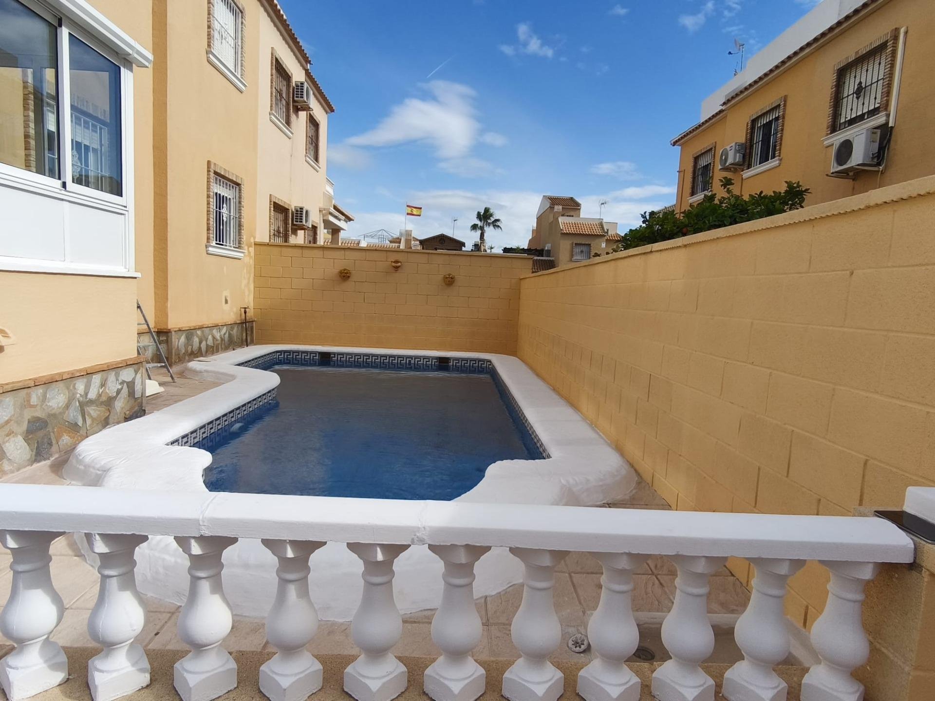 Villa à Alicante, Espagne 3 chambres, 120 m2 No. 189757