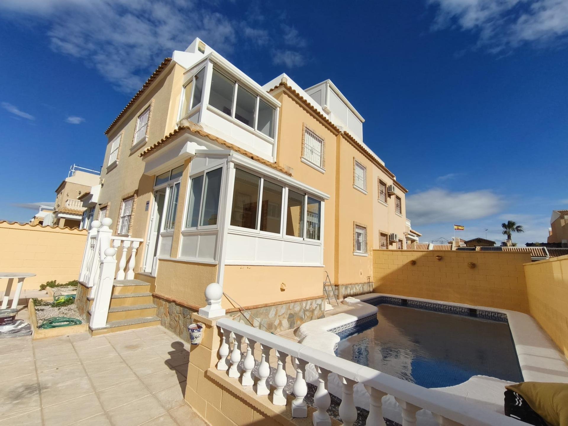 Villa à Alicante, Espagne 3 chambres, 120 m2 No. 189757