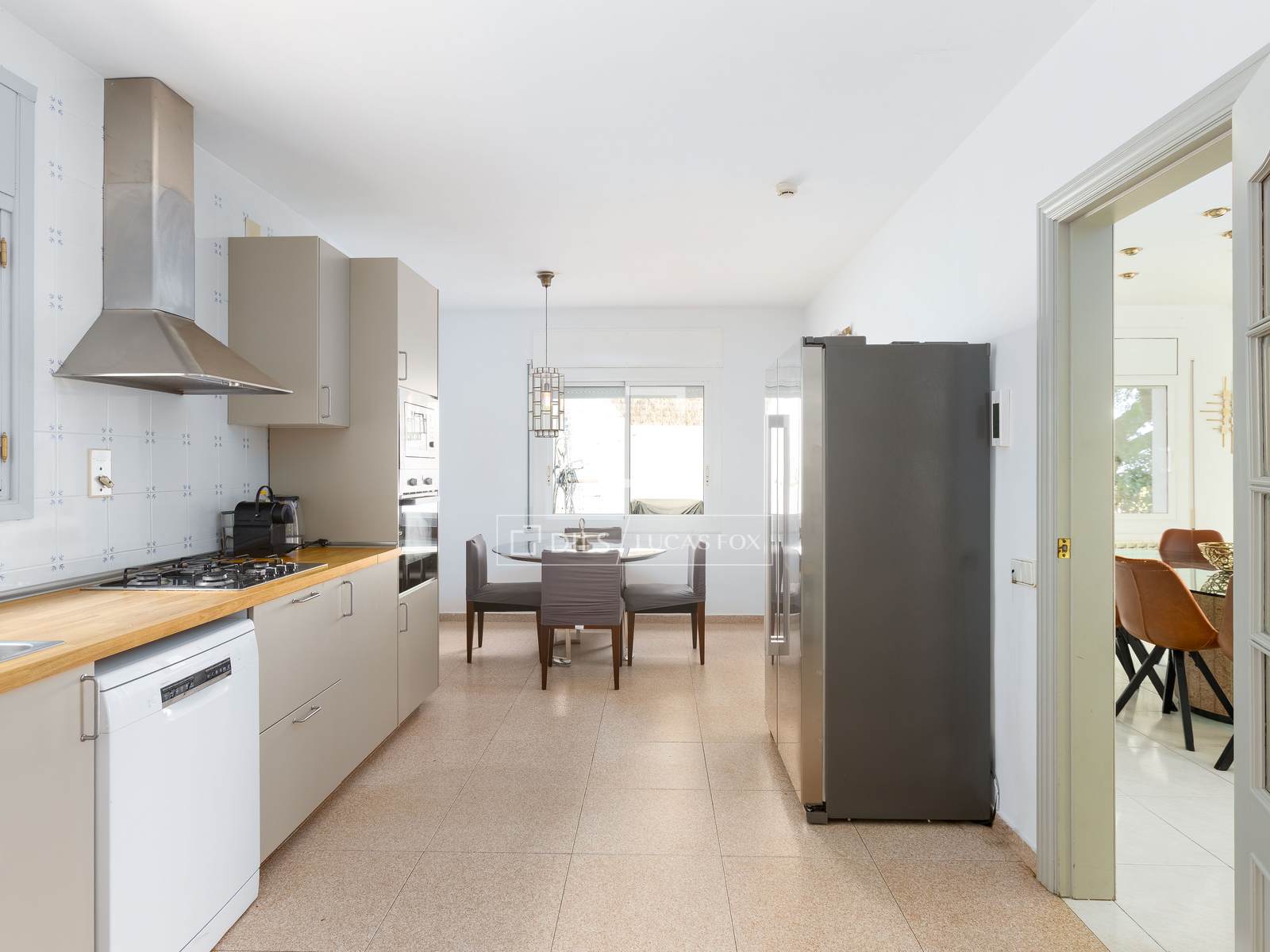 Villa a Premia De Dalt, Barcelona, Spagna 6 camere da letto, 406 mq. N° 192553