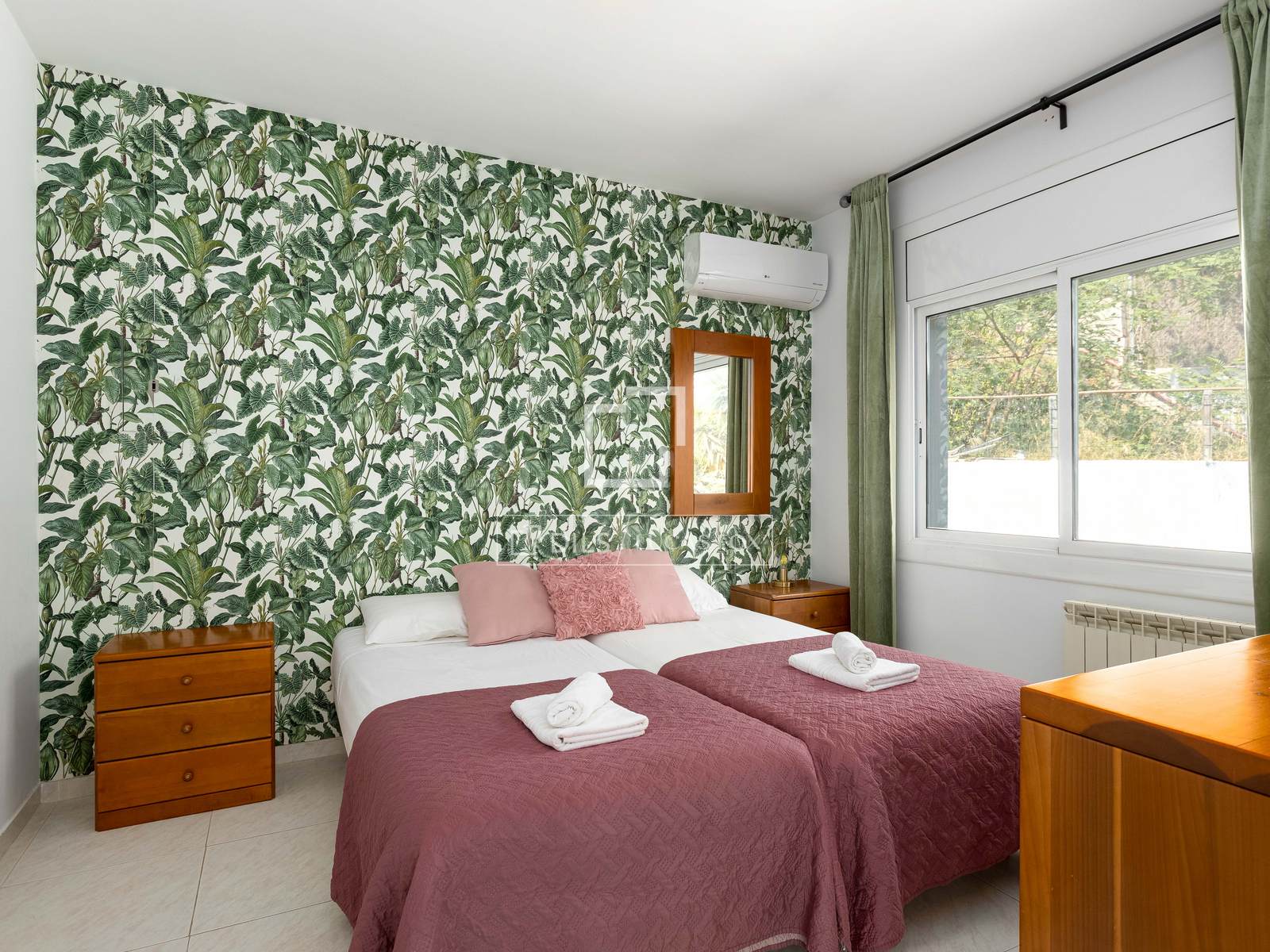 Villa a Premia De Dalt, Barcelona, Spagna 6 camere da letto, 406 mq. N° 192553