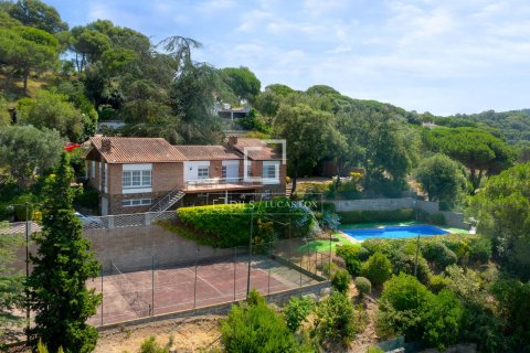 Villa in Vallromanes, Barcelona, Spain 5 bedrooms, 418 sq.m. No. 192557