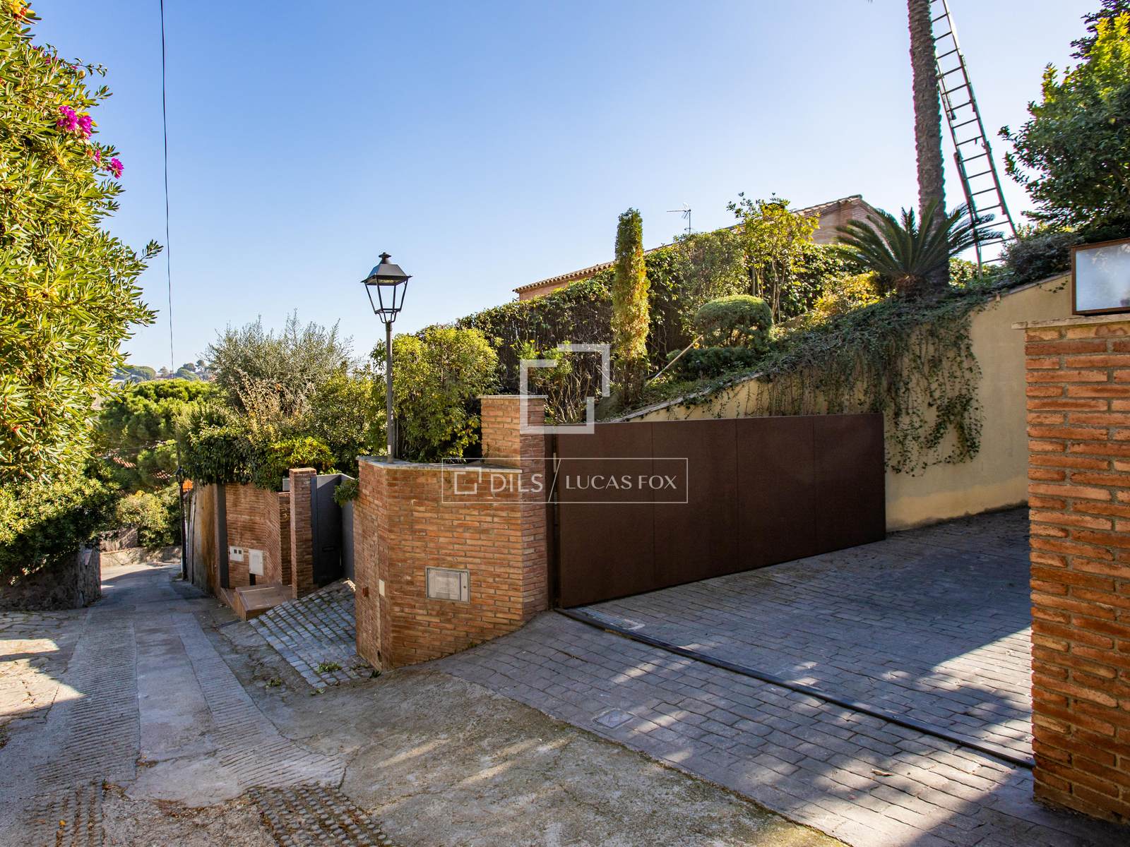 Villa en Premia De Dalt, Barcelona, España 5 dormitorios, 563 m2 No. 192554
