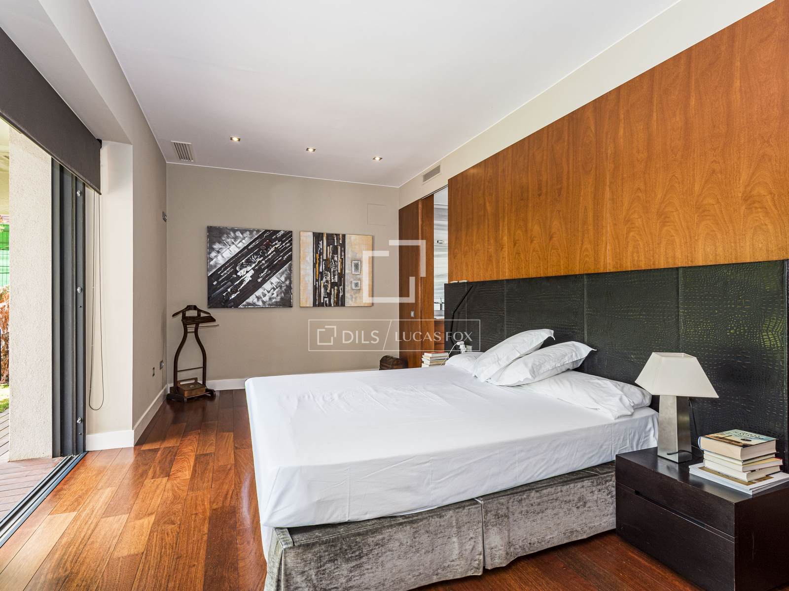 Villa a Matadepera, Barcelona, Spagna 5 camere da letto, 628 mq. N° 192558