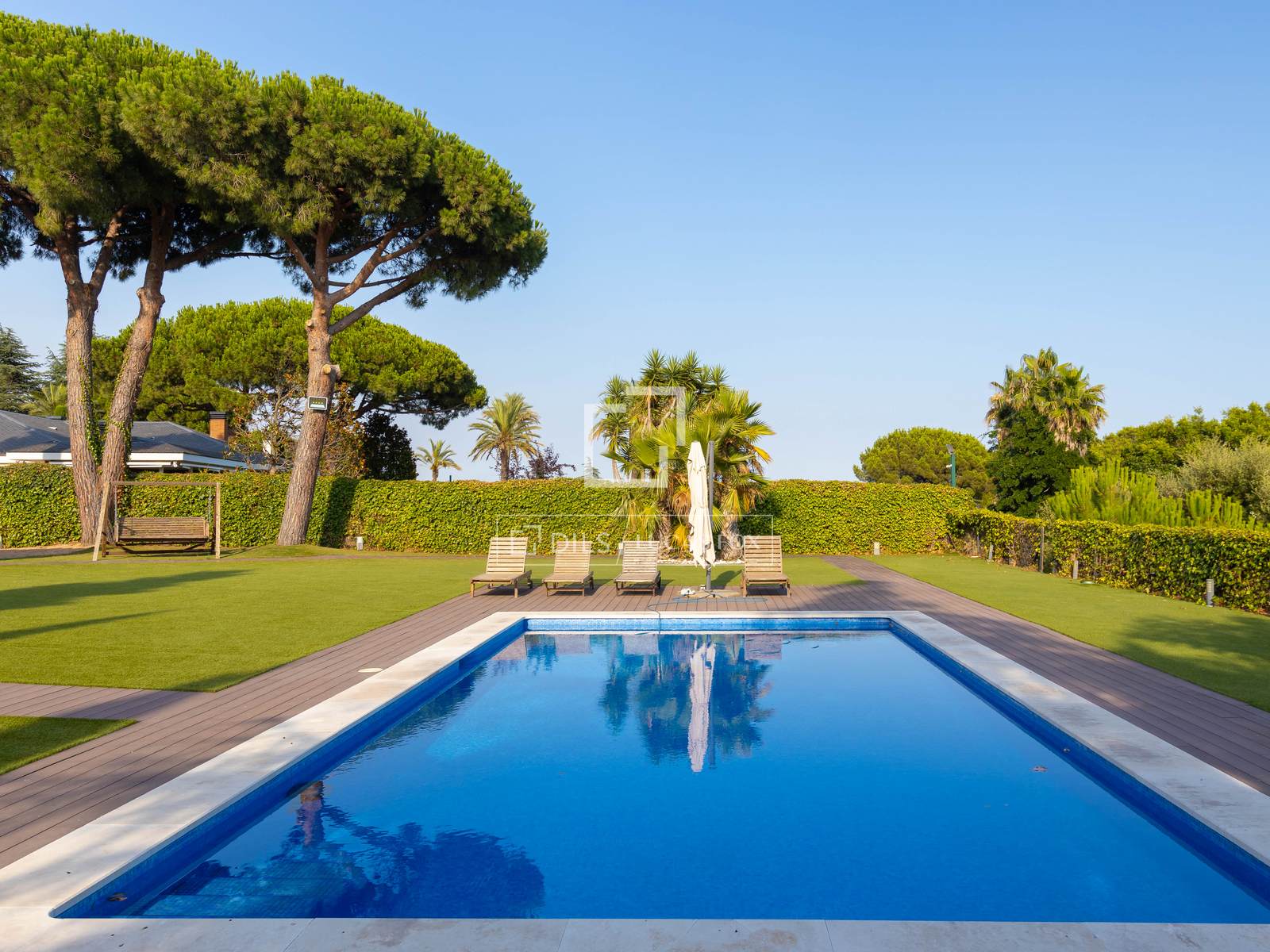 Villa a Sant Vicenc De Montalt, Barcelona, Spagna 6 camere da letto, 354 mq. N° 192555