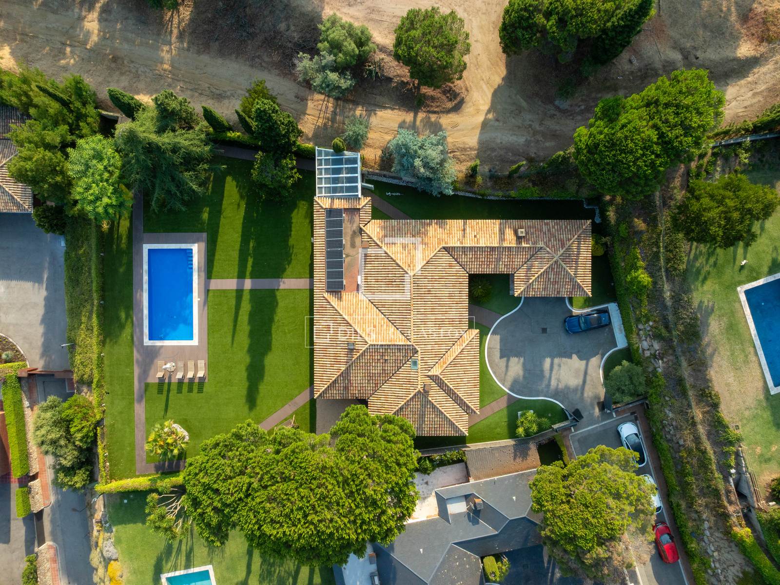 Villa a Sant Vicenc De Montalt, Barcelona, Spagna 6 camere da letto, 354 mq. N° 192555