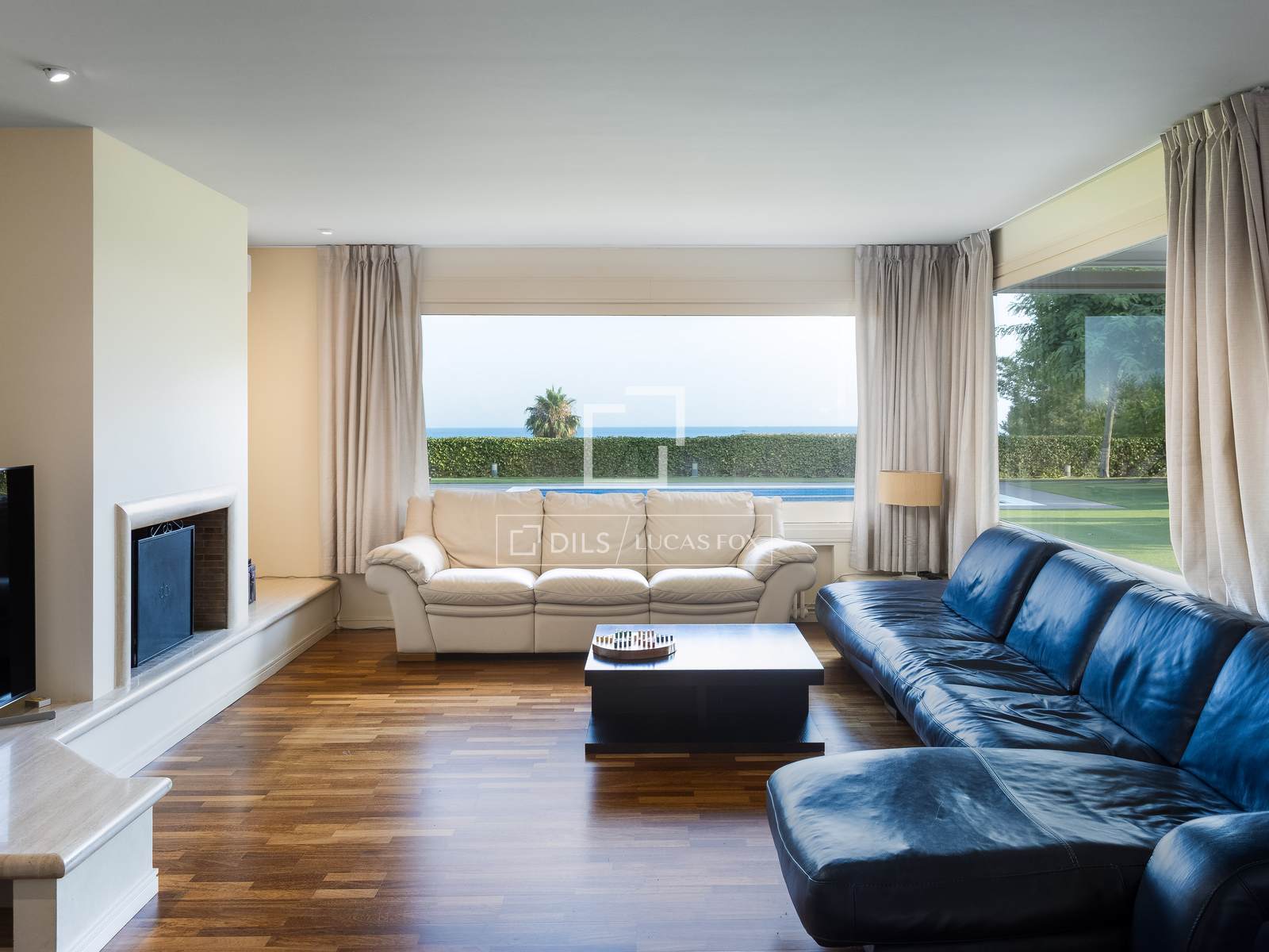 Villa a Sant Vicenc De Montalt, Barcelona, Spagna 6 camere da letto, 354 mq. N° 192555