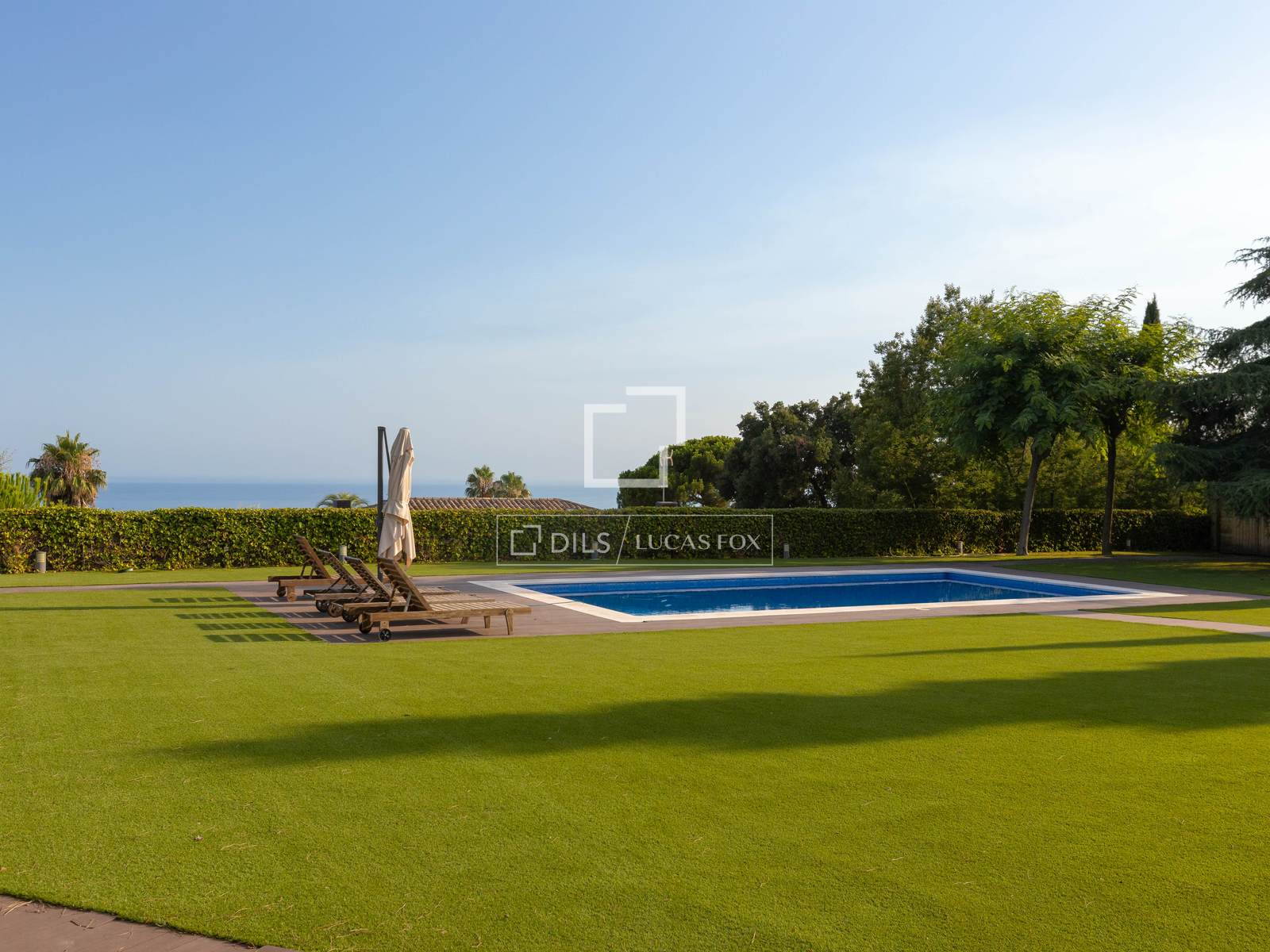 Villa a Sant Vicenc De Montalt, Barcelona, Spagna 6 camere da letto, 354 mq. N° 192555