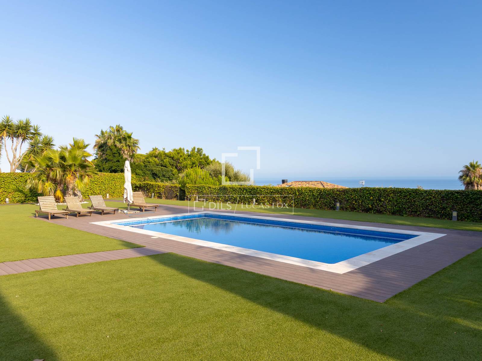 Villa a Sant Vicenc De Montalt, Barcelona, Spagna 6 camere da letto, 354 mq. N° 192555