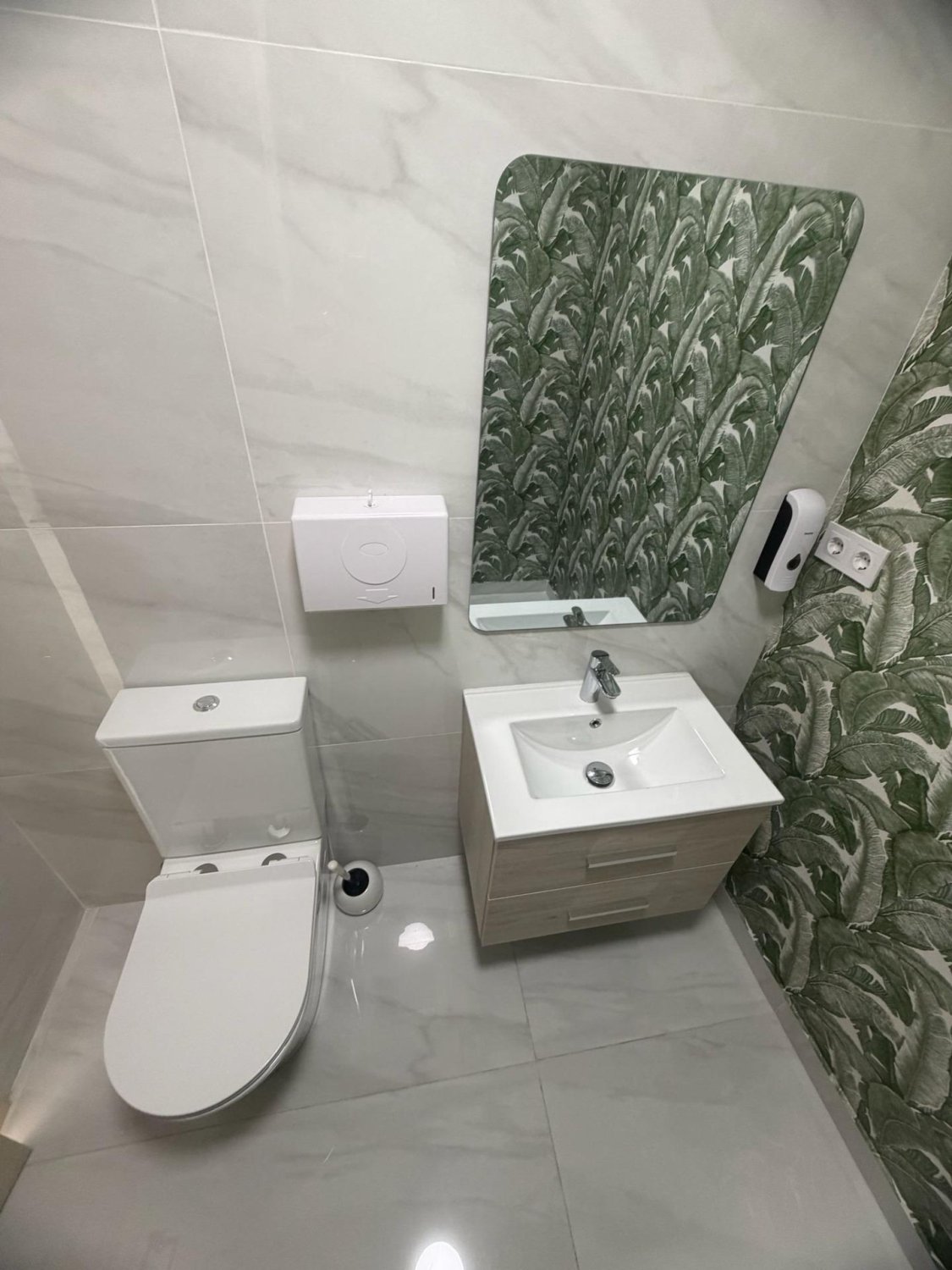 Propiedad comercial en Torrevieja, Alicante, España 87.85 m2 No. 177804