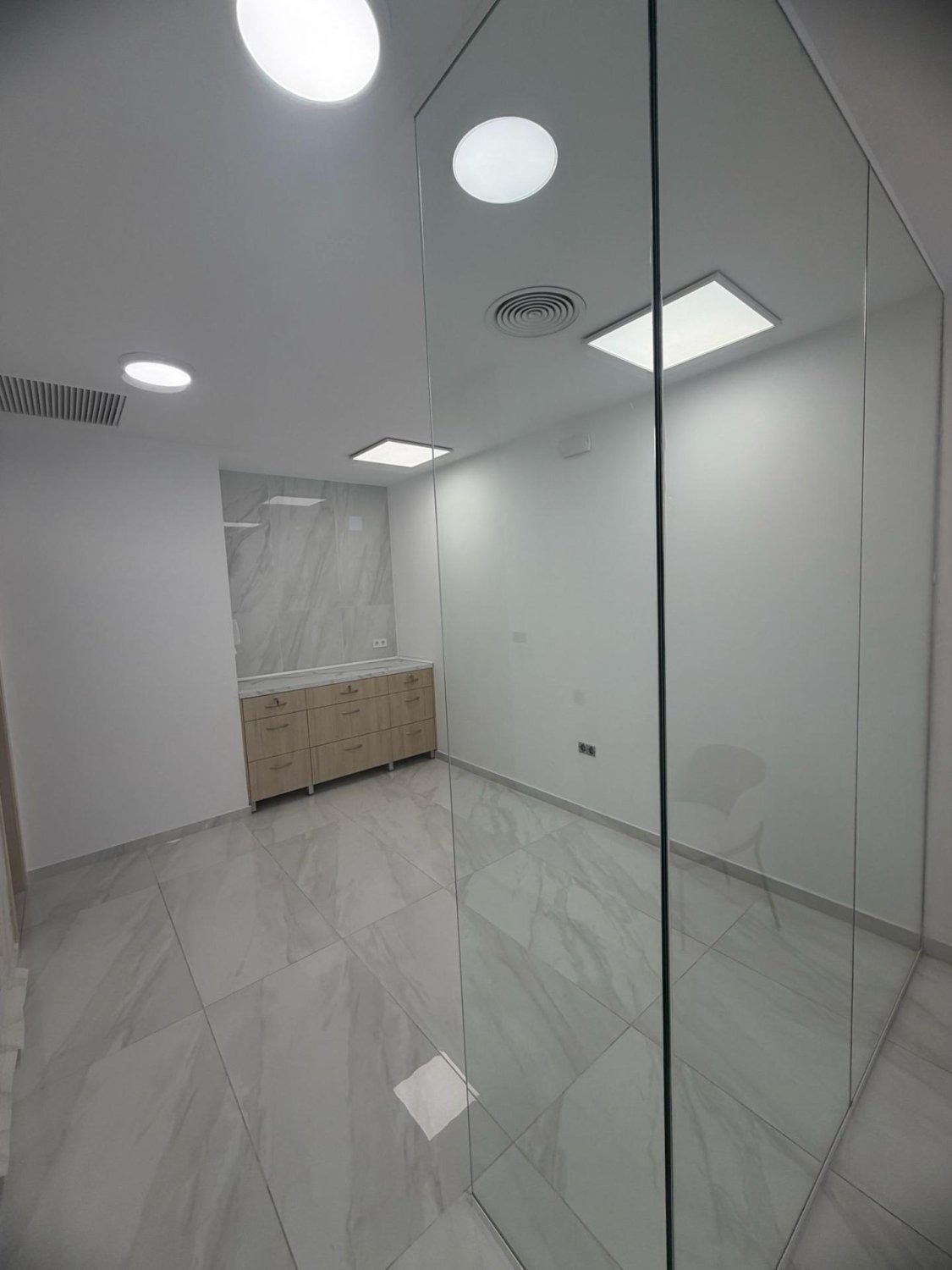 Propiedad comercial en Torrevieja, Alicante, España 87.85 m2 No. 177804