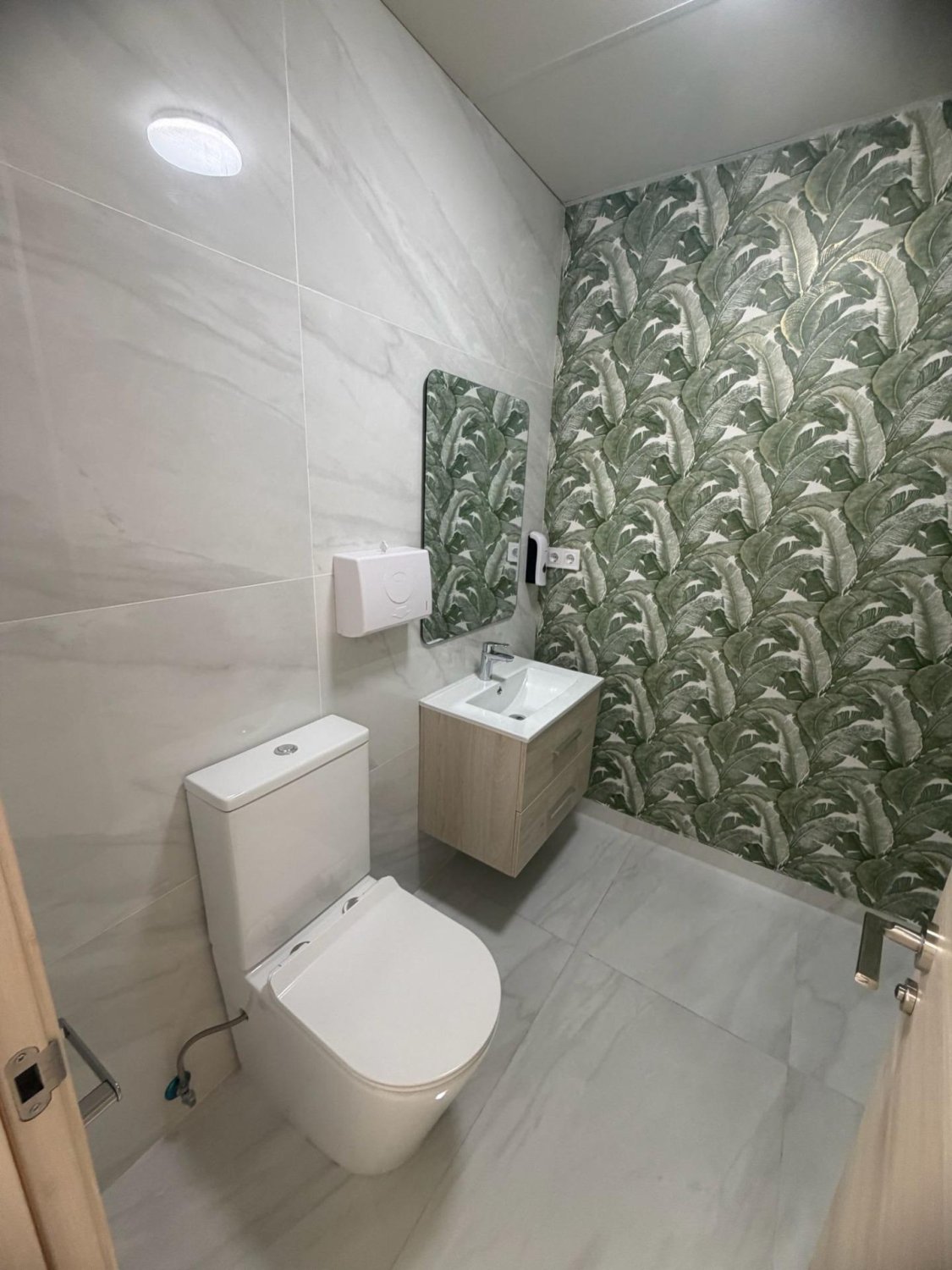 Propiedad comercial en Torrevieja, Alicante, España 87.85 m2 No. 177804