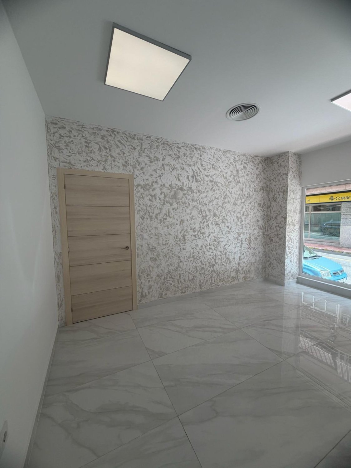 Propiedad comercial en Torrevieja, Alicante, España 87.85 m2 No. 177804
