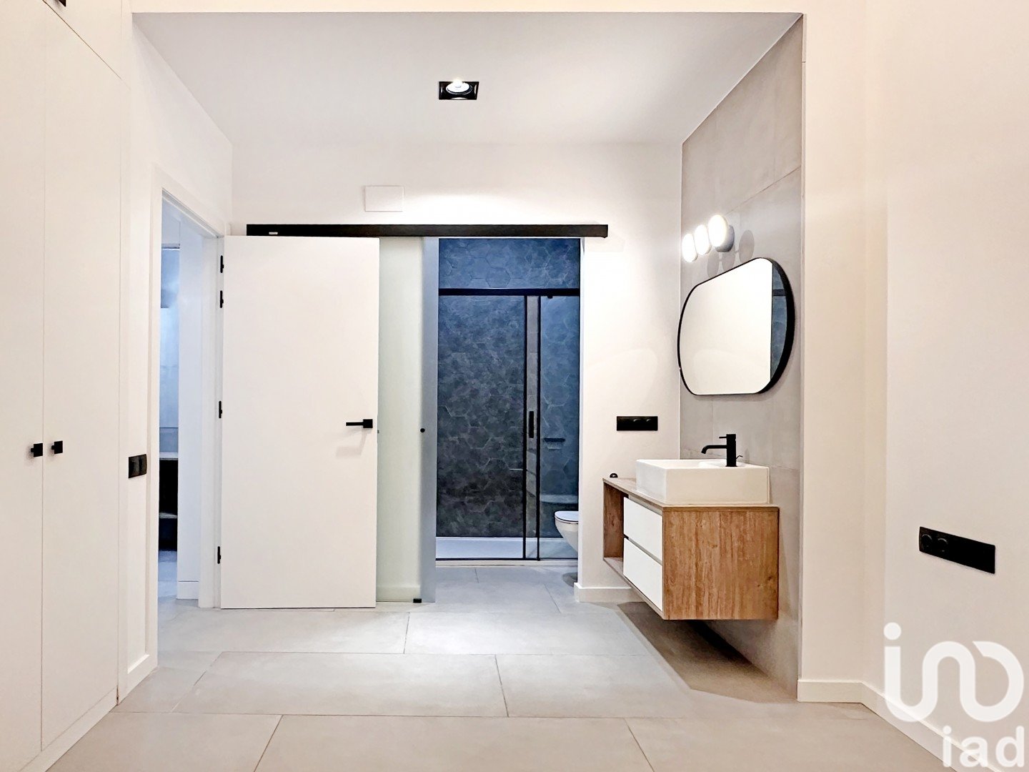 Apartamento en Barcelona, España 2 dormitorios, 75 m2 No. 153692
