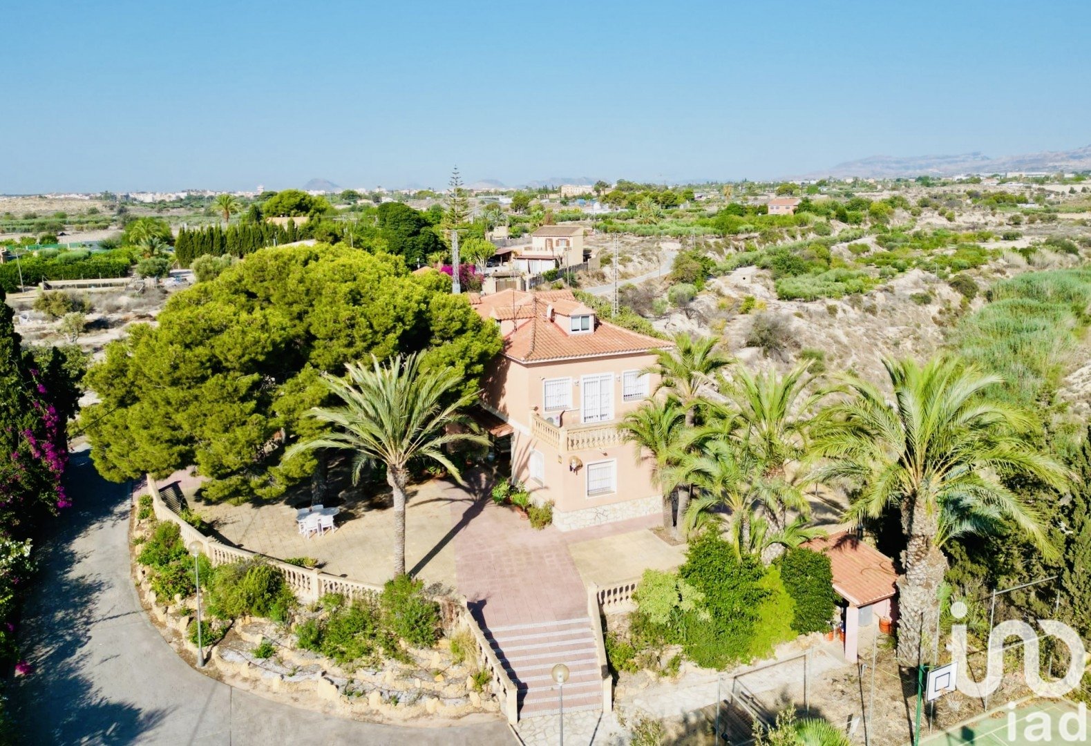 House in Mutxamel, Alicante, Spain 5 bedrooms, 987 sq.m. No. 153691