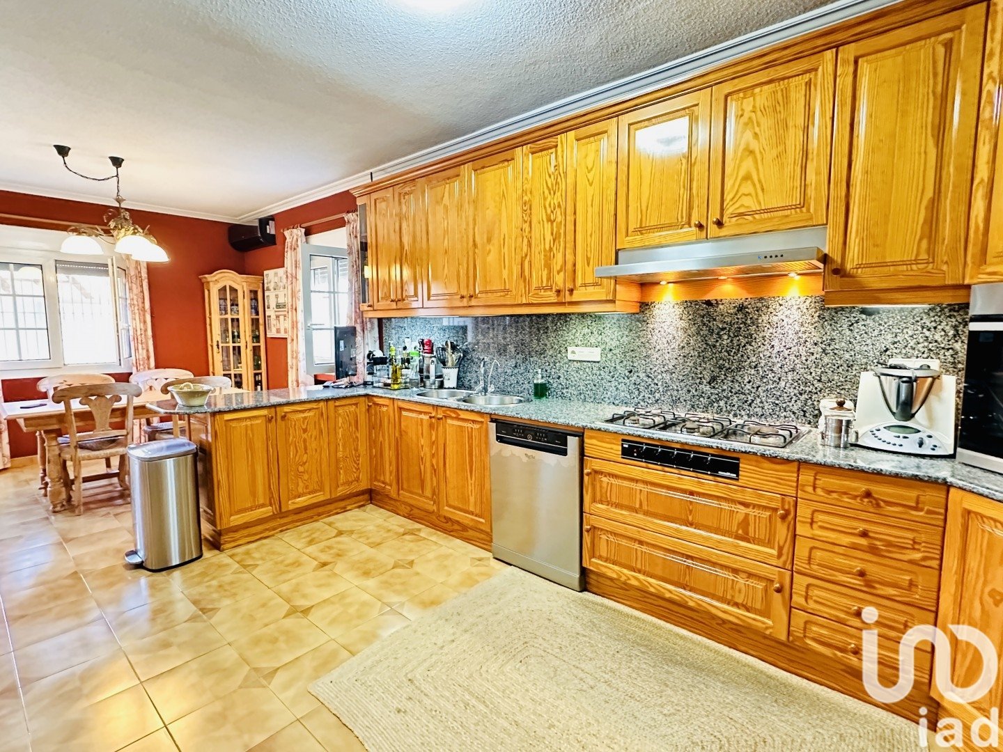 House in Mutxamel, Alicante, Spain 5 bedrooms, 987 sq.m. No. 153691