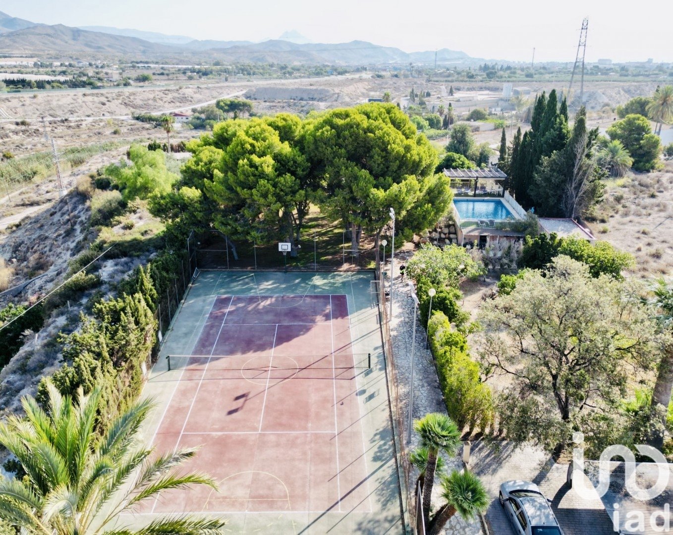 House in Mutxamel, Alicante, Spain 5 bedrooms, 987 sq.m. No. 153691