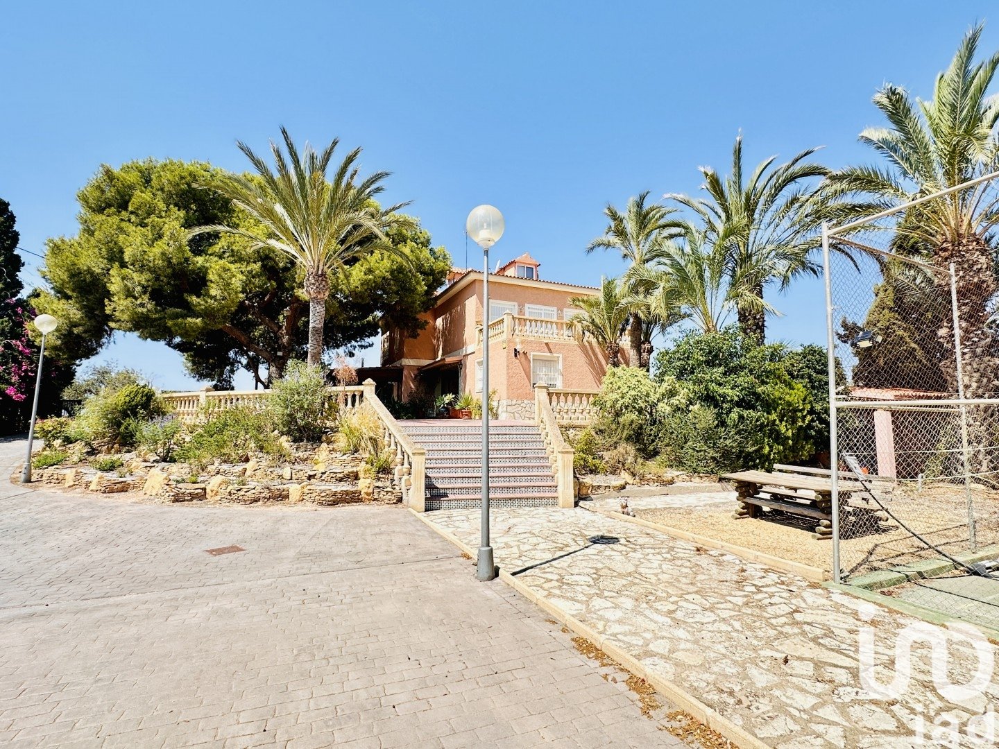 House in Mutxamel, Alicante, Spain 5 bedrooms, 987 sq.m. No. 153691