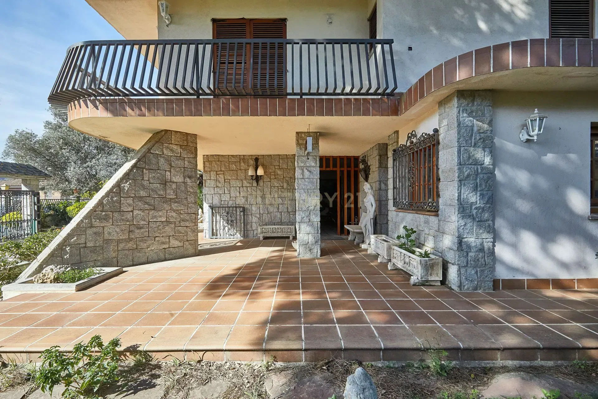 House à Sant Fost de Campsentelles, Barcelona, Espagne 6 chambres, 573 m2 No. 166928