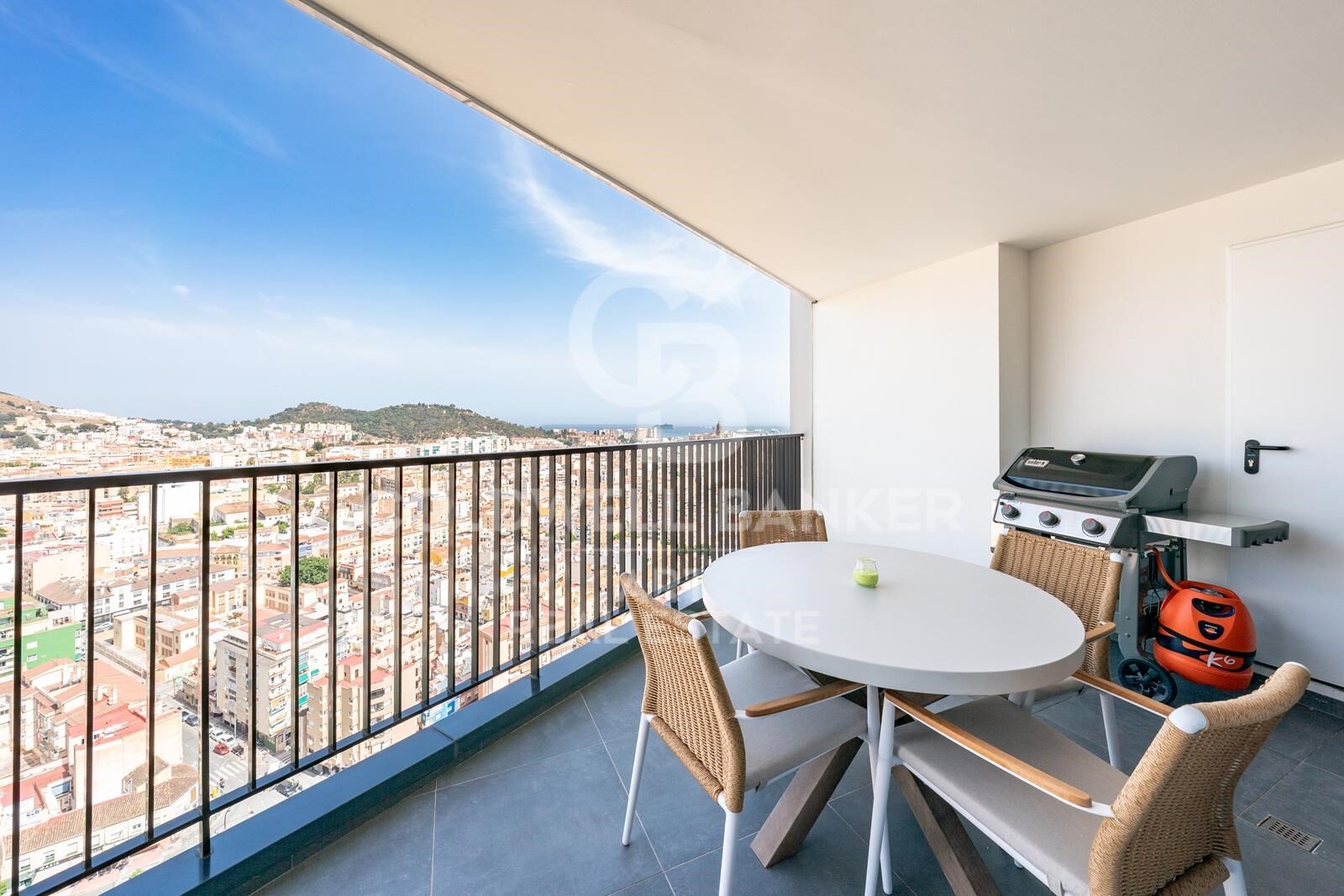 Appartamento a Malaga, Spagna 3 camere da letto, 108 mq. N° 157920