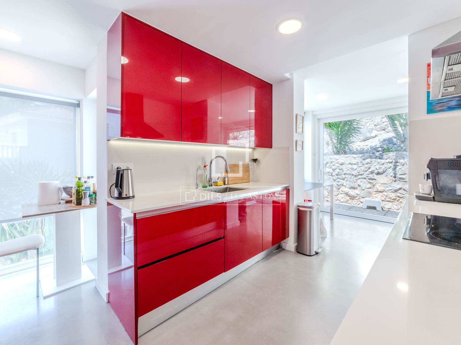 Villa in Sitges, Barcelona, Spain 5 bedrooms, 245 sq.m. No. 150283