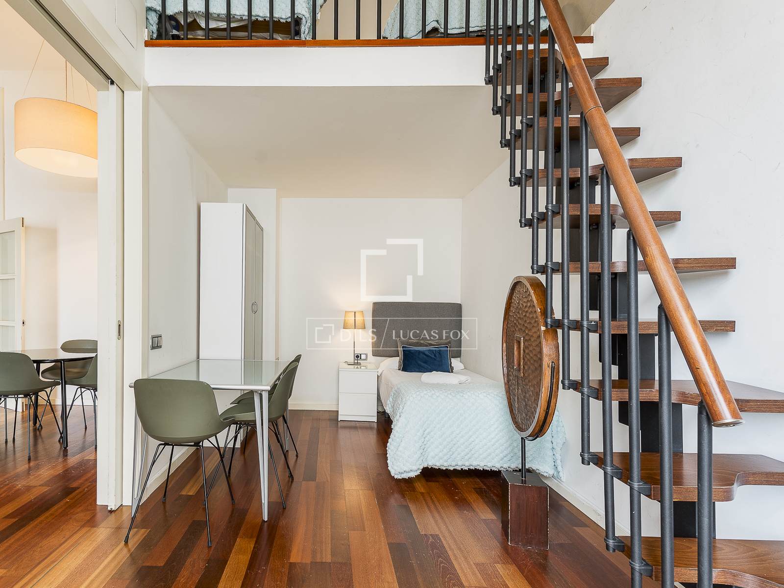 Apartamento en Barcelona, España 4 dormitorios, 171 m2 No. 150282
