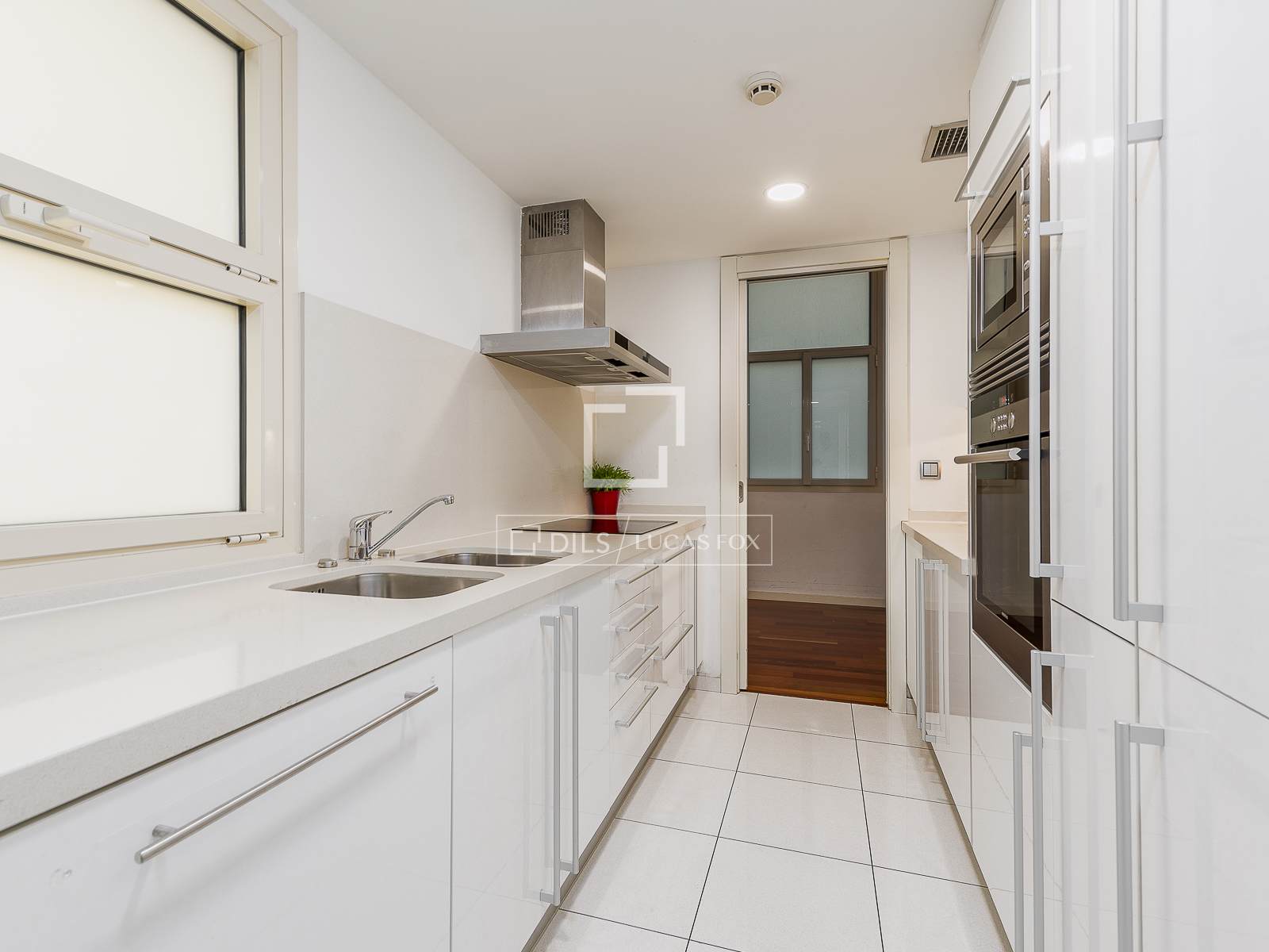 Apartamento en Barcelona, España 4 dormitorios, 171 m2 No. 150282