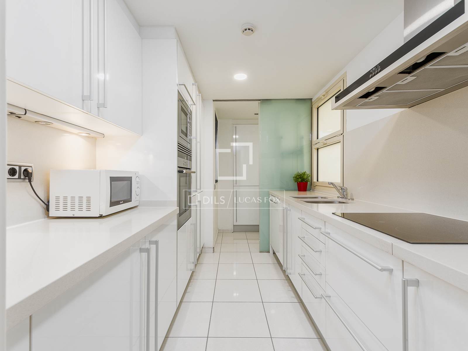 Apartamento en Barcelona, España 4 dormitorios, 171 m2 No. 150282