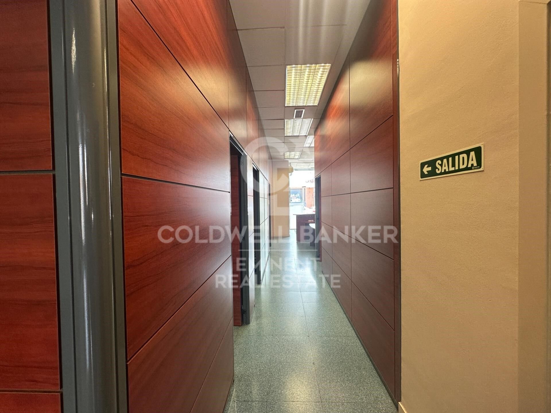 Liikekiinteistö Barcelona, Espanja 181 m2 No. 179076