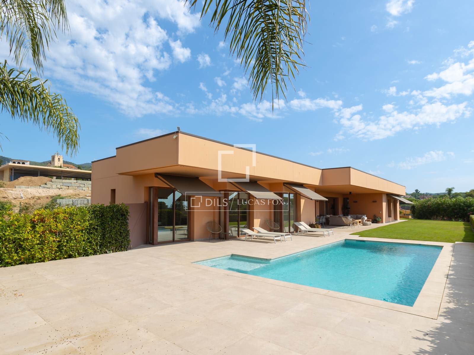 Villa in Sant Vicenc De Montalt, Barcelona, Spain 5 bedrooms, 500 sq.m. No. 192723