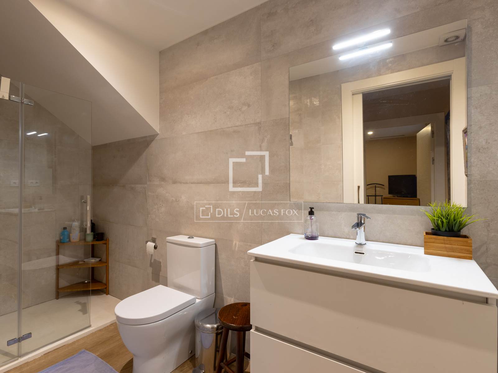 Villa in Sant Vicenc De Montalt, Barcelona, Spain 5 bedrooms, 500 sq.m. No. 192723