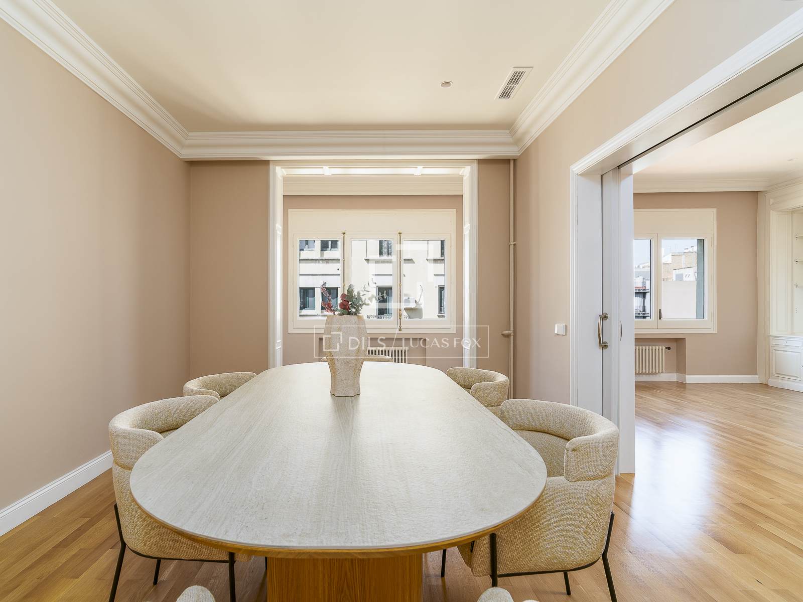 Apartment in Barcelona, Spain 4 bedrooms, 218 sq.m. No. 192726