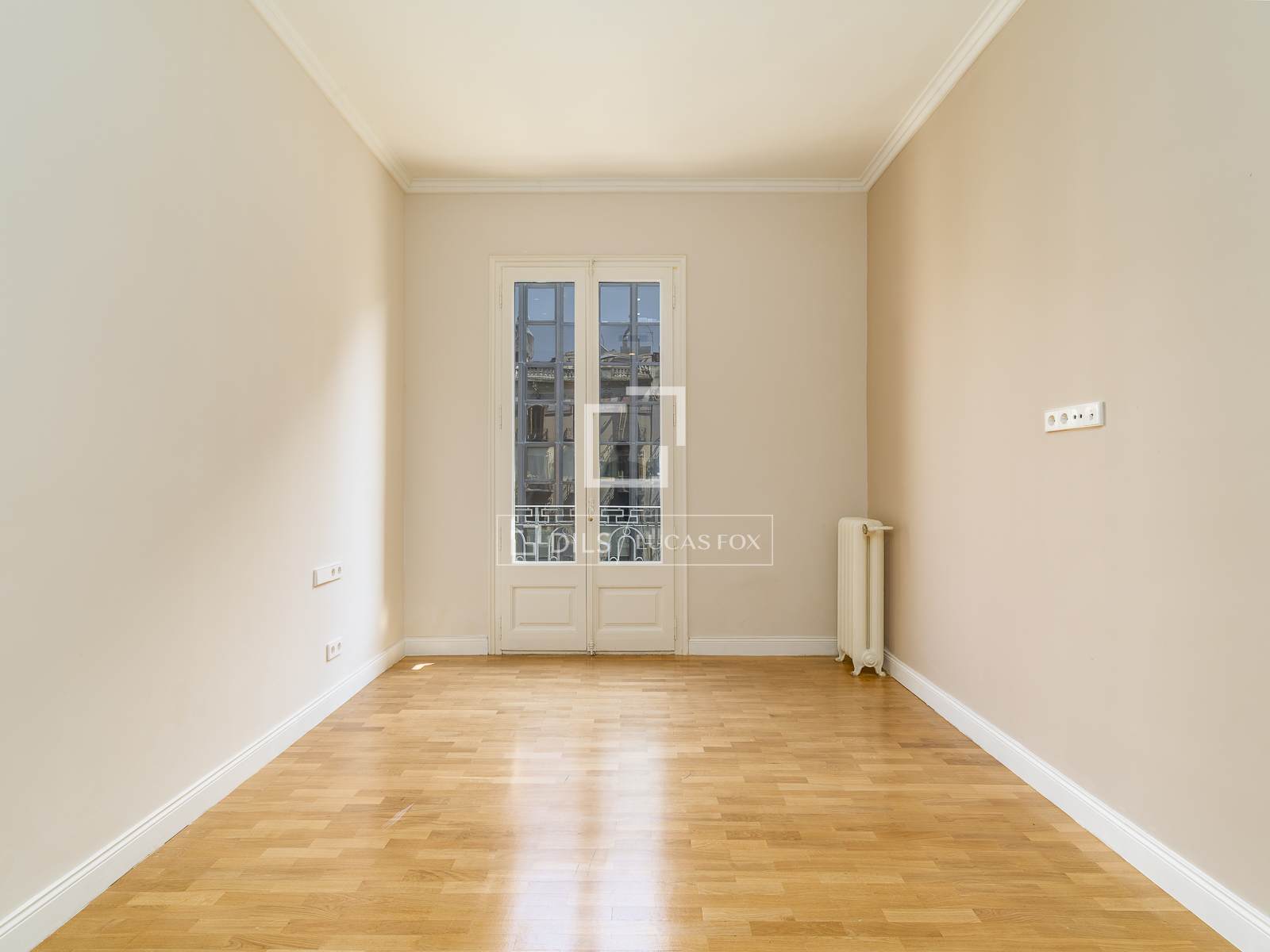 Apartment in Barcelona, Spain 4 bedrooms, 218 sq.m. No. 192726