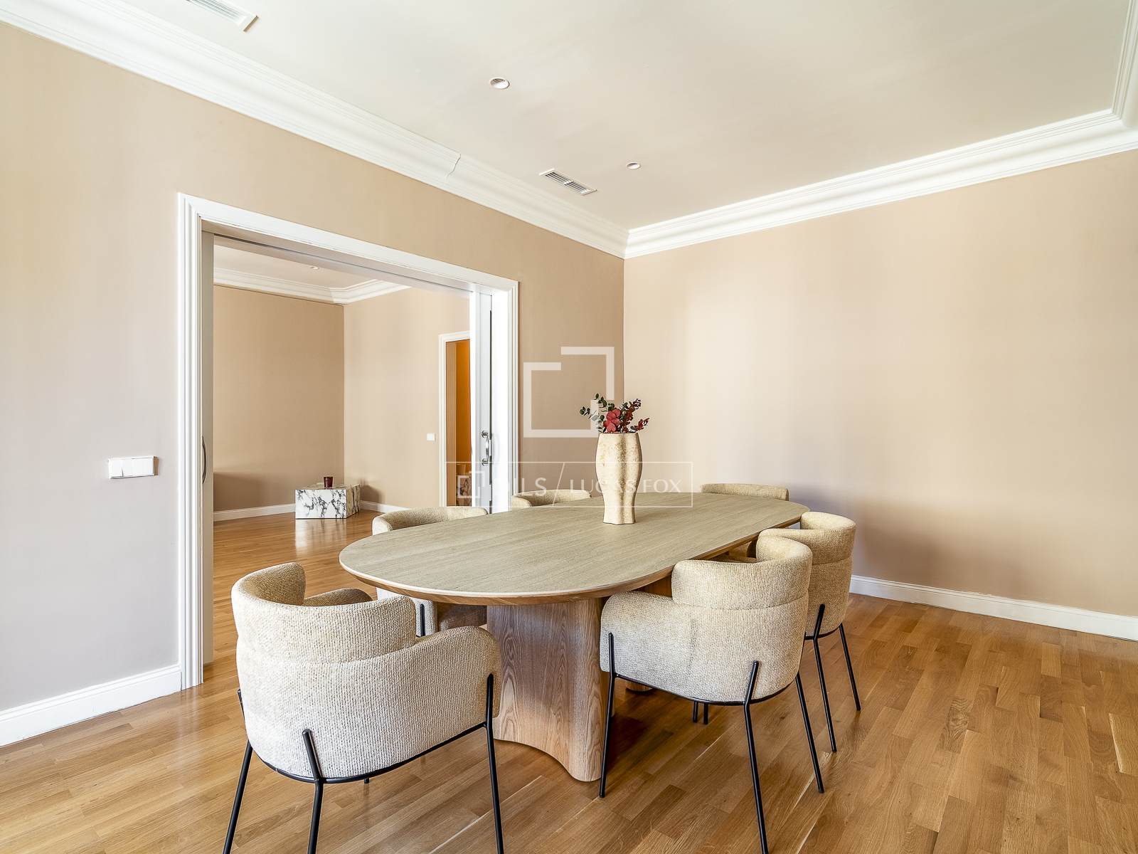 Apartment in Barcelona, Spain 4 bedrooms, 218 sq.m. No. 192726