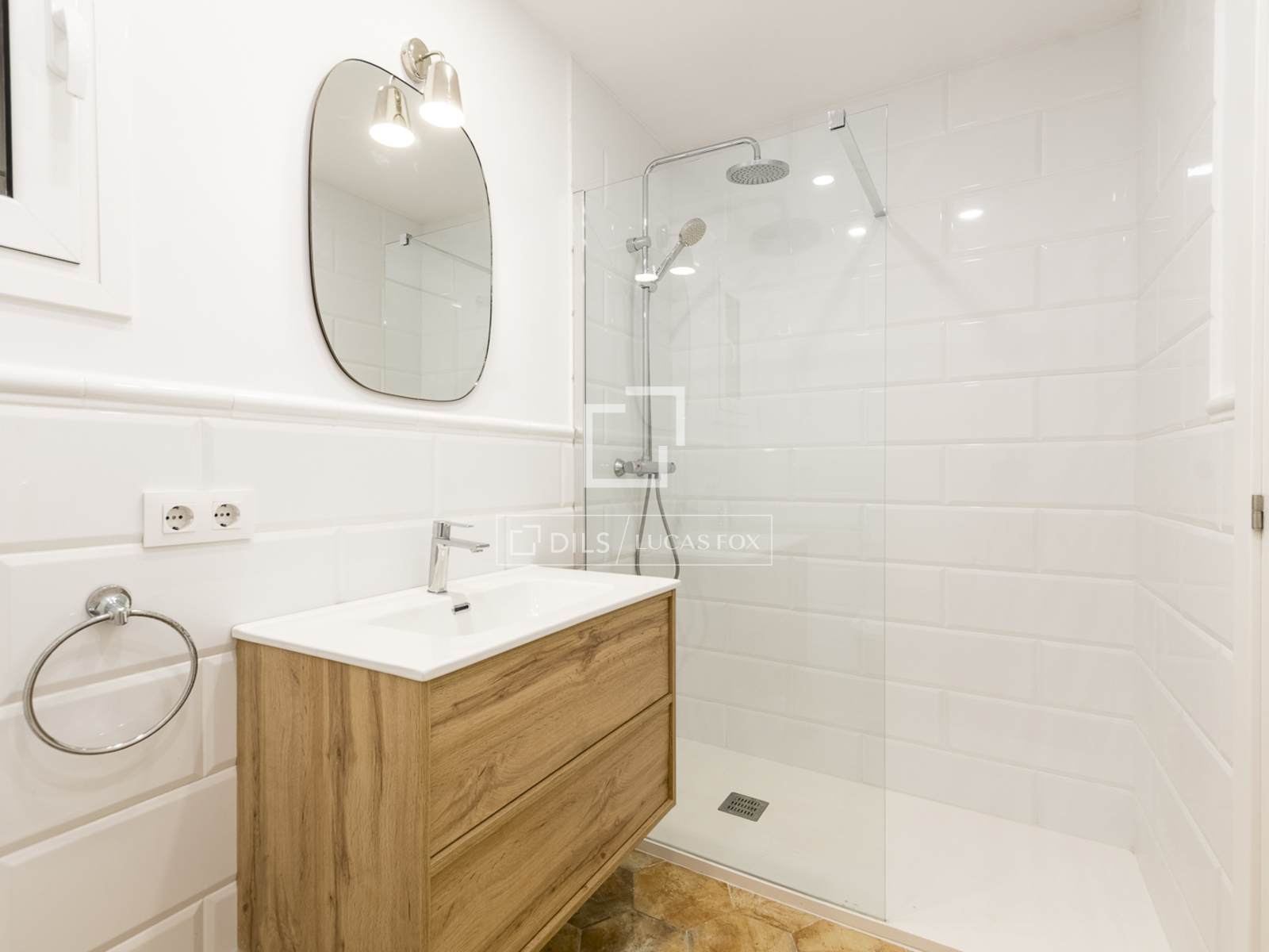 Appartamento a Barcelona, Spagna 3 camere da letto, 86 mq. N° 192725