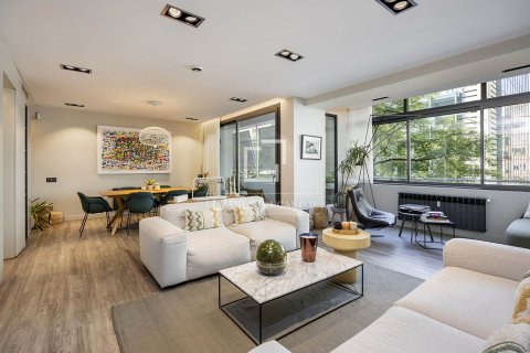 Dzīvoklis Barcelona, Spānijā 3 istabas, 263 m2 Nr. 192722