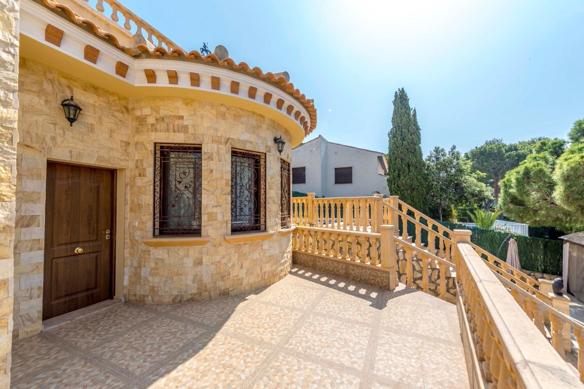 Villa Dehesa De Campoamor, Alicante, Spānijā 4 istabas, 280 m2 Nr. 189605