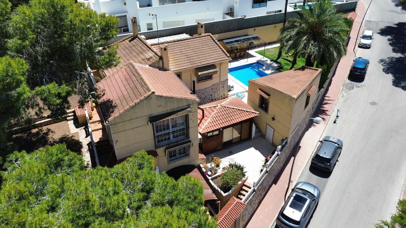 Villa en Los Balcones, Alicante, España 4 dormitorios, 257 m2 No. 189602