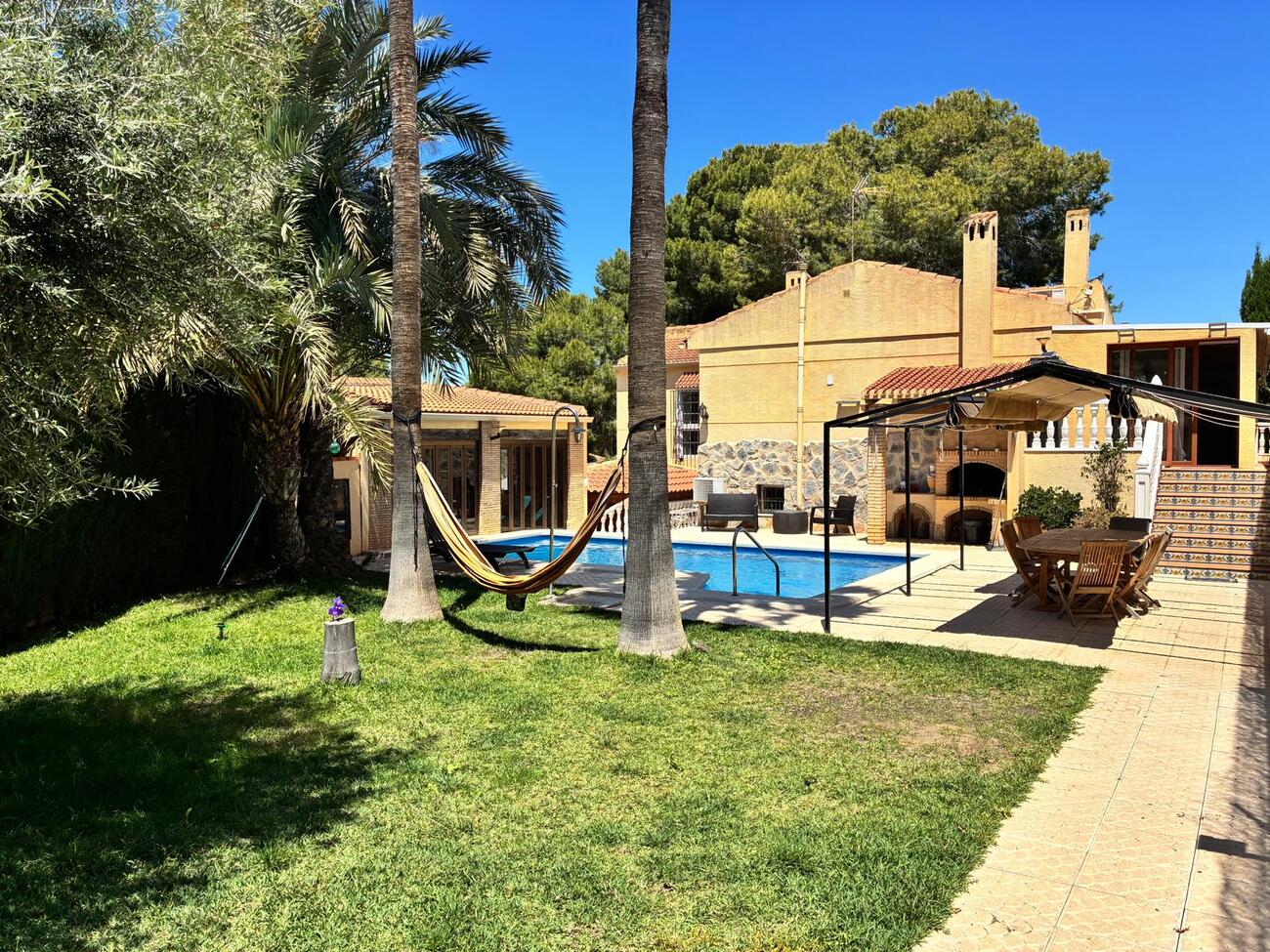 Villa en Los Balcones, Alicante, España 4 dormitorios, 257 m2 No. 189602