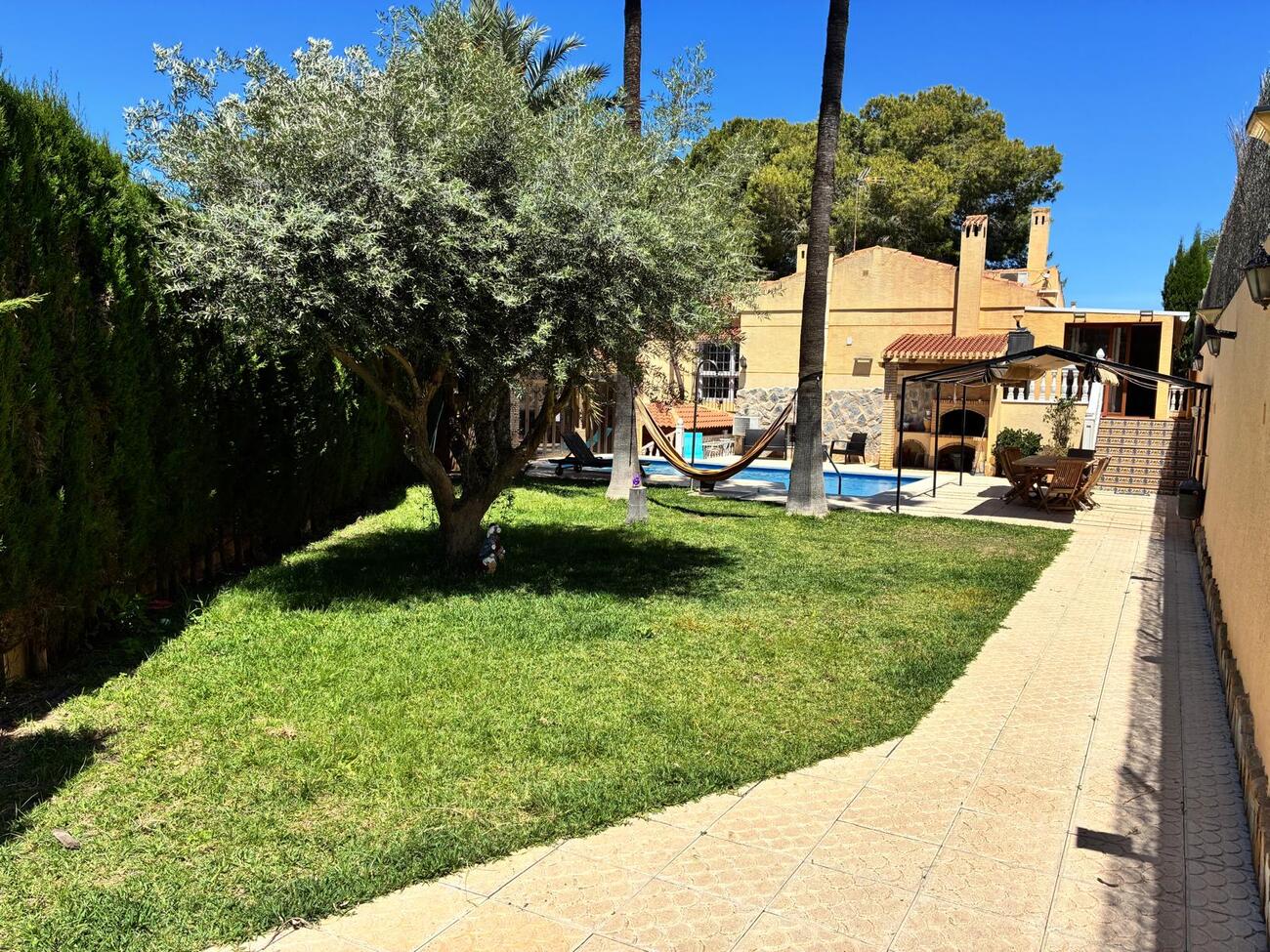 Villa en Los Balcones, Alicante, España 4 dormitorios, 257 m2 No. 189602