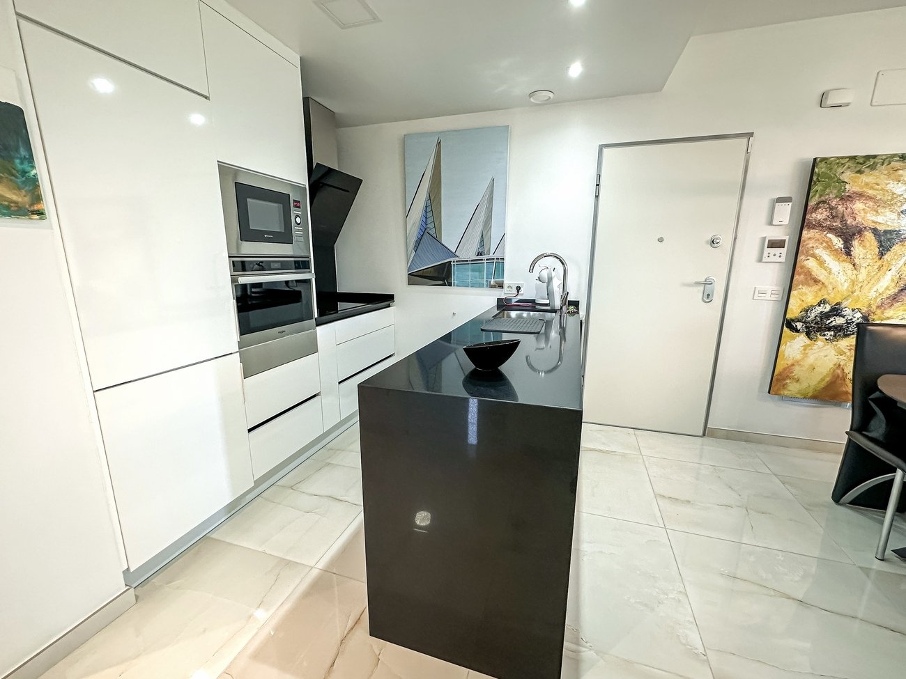 Apartamento en Torrevieja, Alicante, España 3 dormitorios, 86 m2 No. 189603