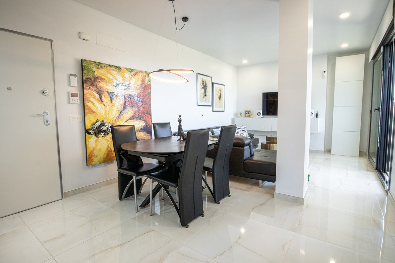 Apartamento en Torrevieja, Alicante, España 3 dormitorios, 86 m2 No. 189603