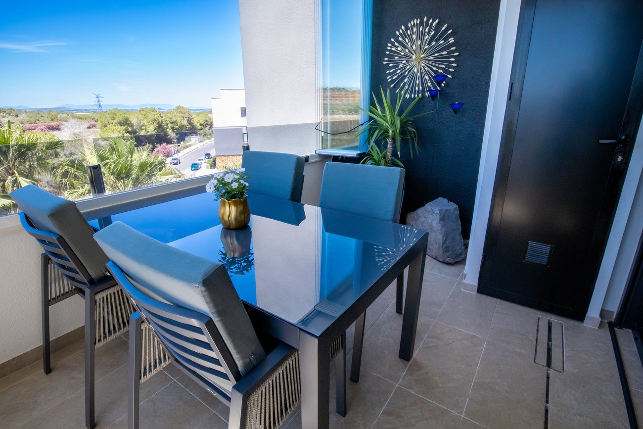 Apartamento en Torrevieja, Alicante, España 3 dormitorios, 86 m2 No. 189603