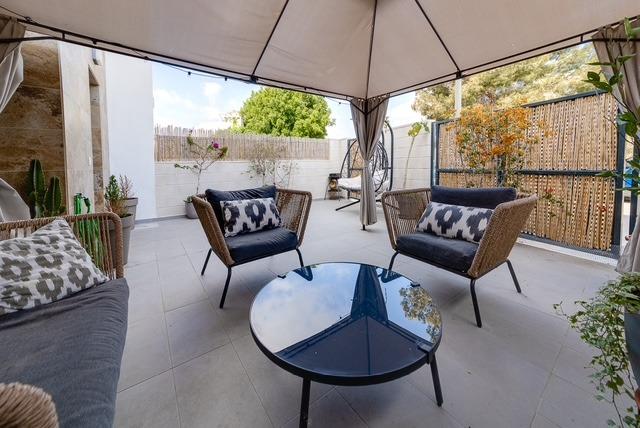 Townhouse in Villamartin, Alicante, Spain 3 bedrooms, 134 sq.m. No. 189729