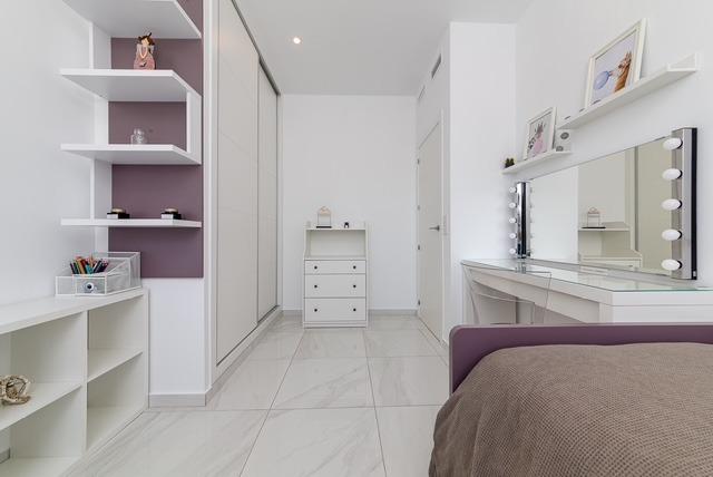 Townhouse in Villamartin, Alicante, Spain 3 bedrooms, 134 sq.m. No. 189729