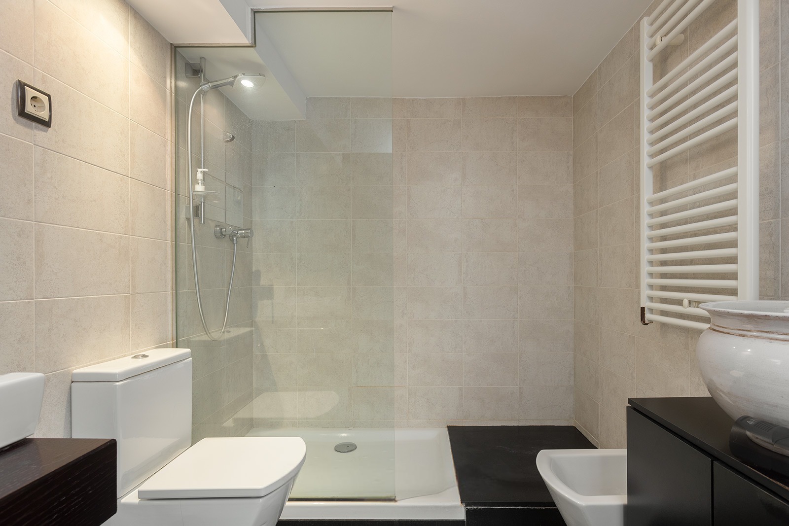 Wohnung in Barcelona, Spanien 3 Schlafzimmer,  Nr. 140949