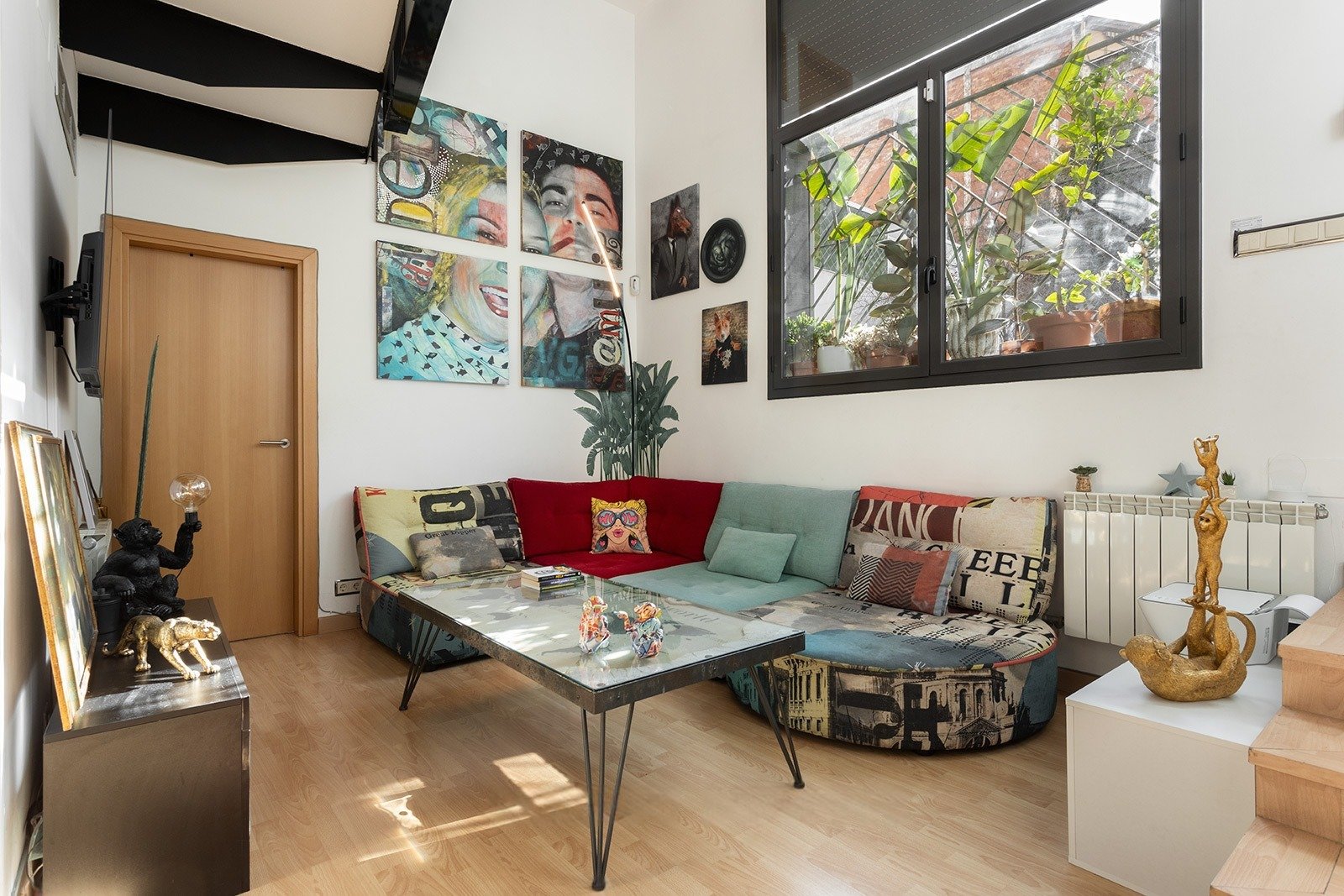 Wohnung in Barcelona, Spanien 3 Schlafzimmer,  Nr. 140949