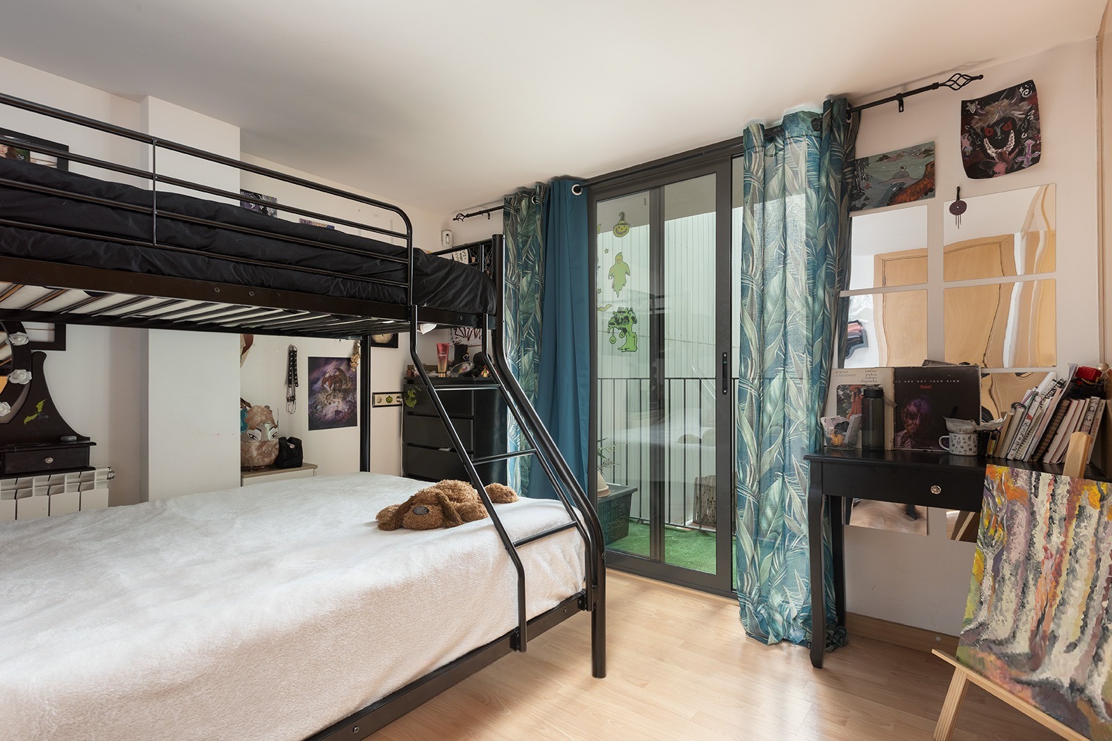 Wohnung in Barcelona, Spanien 3 Schlafzimmer,  Nr. 140949